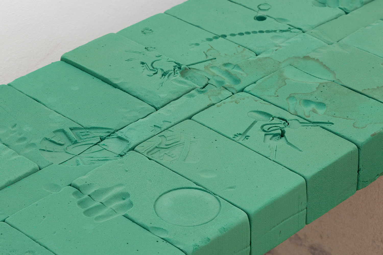 Ellie Hunter & Anastasia Sosunova, Patient, 2022 (detail). Bench made from concrete, floral foam blocks, copper, and hardware. Exhibition view, Loggia. Photo: Flavio Palasciano.