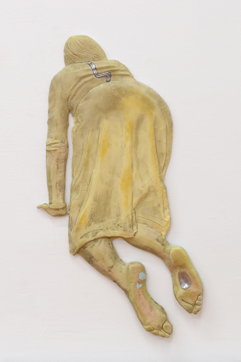 Ellie Hunter, Intuitive Anatomies III, 2022. Aqua resin and cast aluminum. Exhibition view, Loggia. Photo: Flavio Palasciano.